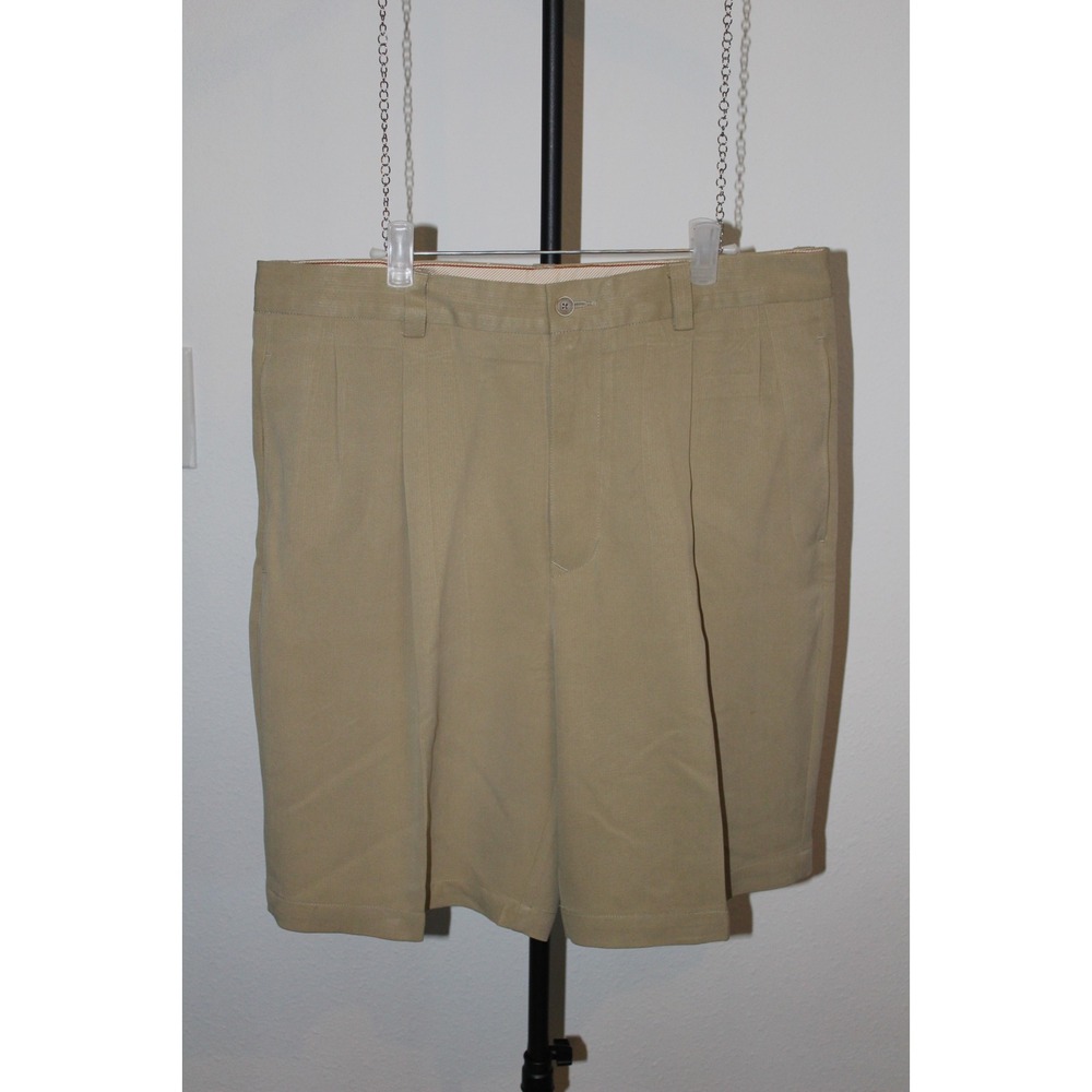 Tommy Bahama Mens Khaki Pleat Front 100% Silk Shorts Size 34‎